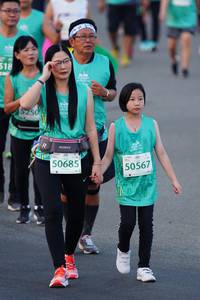BIB: 518, 50685, 50567
                            <button type="button" onclick="openModal(10525044)" class="btn btn-primary btn-sm float-right btn-popup" data-toggle="modal" data-target=".modal-high-quality">
                        <i class="fas fa-shopping-cart"></i> Add to Cart
                    </button>
                                            <button type="button" onclick="isThisMe(10525044, true)" class="btn btn-success btn-sm float-right btn-popup btn-isme hidden" data-toggle="tooltip" data-placement="bottom" title="นี่คือรูปของคุณใช่ไหม คลิกที่นี่เพื่อเอาเข้าอัลบั้ม">
                        <i class="fas fa-plus"></i> Add to album
                    </button>
                    <button type="button" onclick="isThisMe(10525044, false)" class="btn btn-warning btn-sm float-right btn-popup btn-isnotme hidden">
                        <i class="fas fa-ban"></i> Remove from album
                    </button>